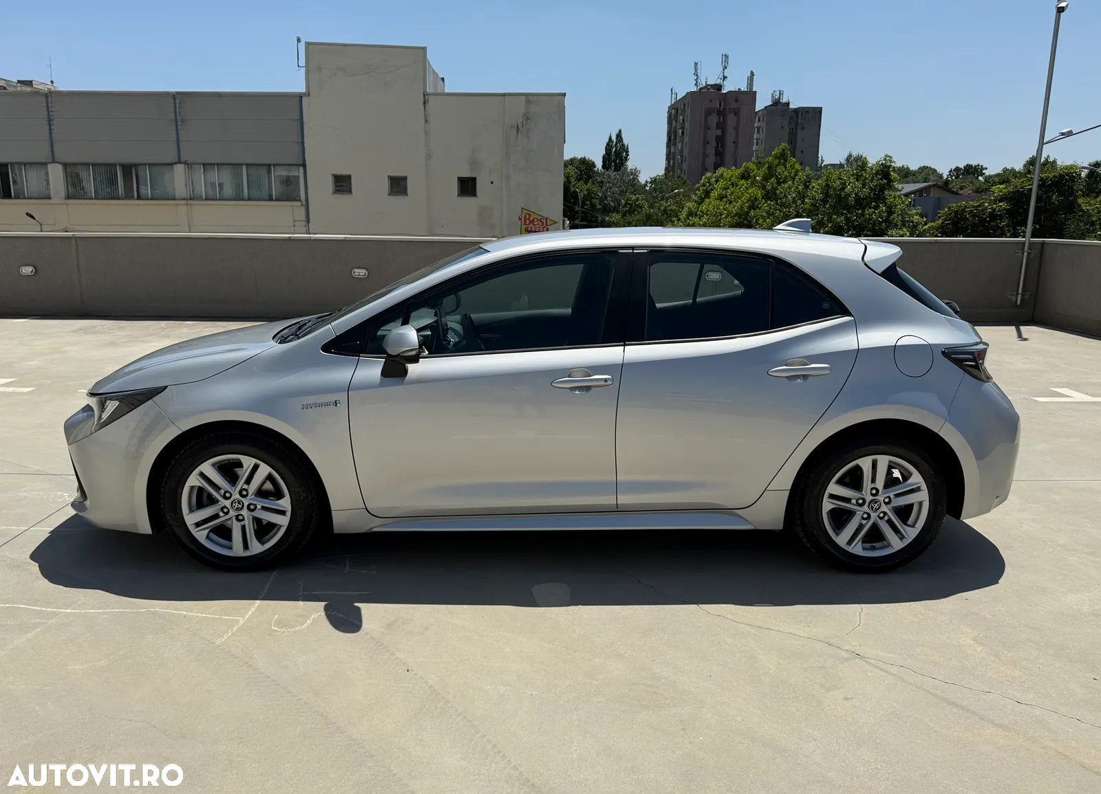 Toyota Corolla 1.8 Hybrid Comfort - 16