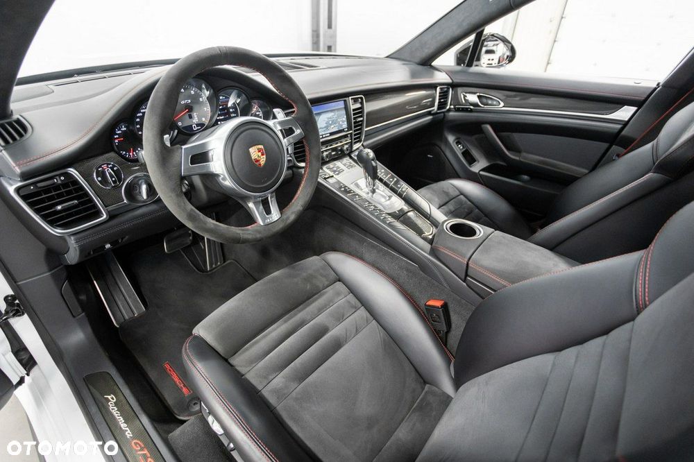 Porsche Panamera - 29