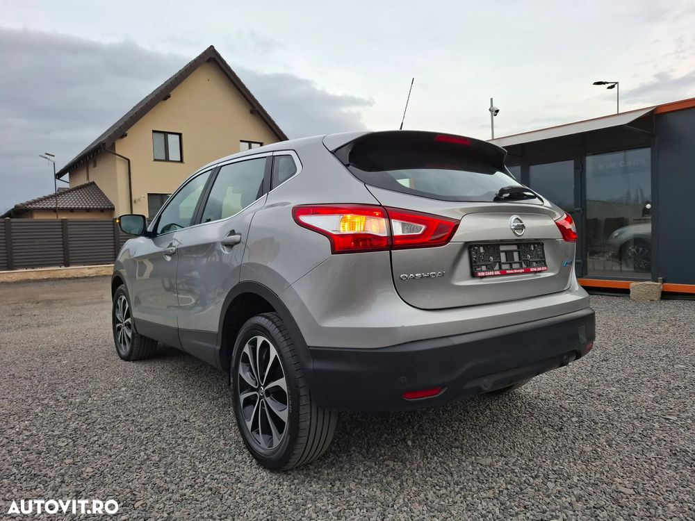 Nissan Qashqai 1.5 DCI VISIA - 14