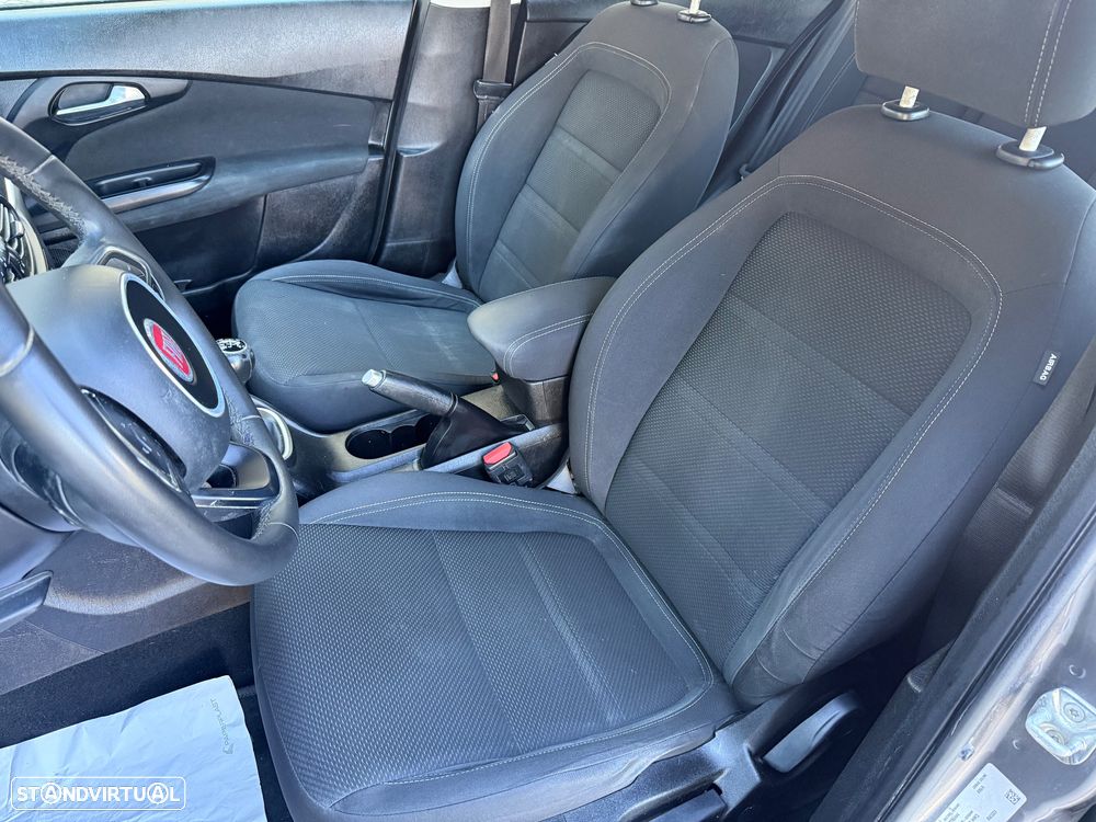 Fiat Tipo Station Wagon 1.6 M-Jet Lounge Tech J17 - 9