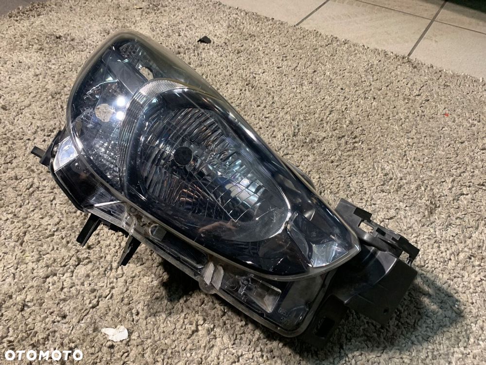 LAMPA PRAWA ZWYKŁA MAZDA 2 DJ DB5J-51030 - 4