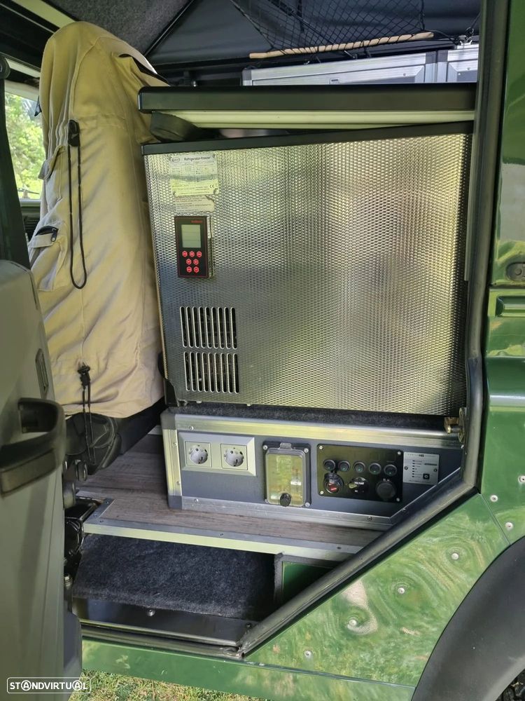 Land Rover Defender 110 2.5 TD5 Metal Top - 10