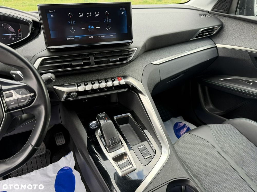 Peugeot 3008 BlueHDi 130 Stop & Start EAT8 Allure Pack - 24