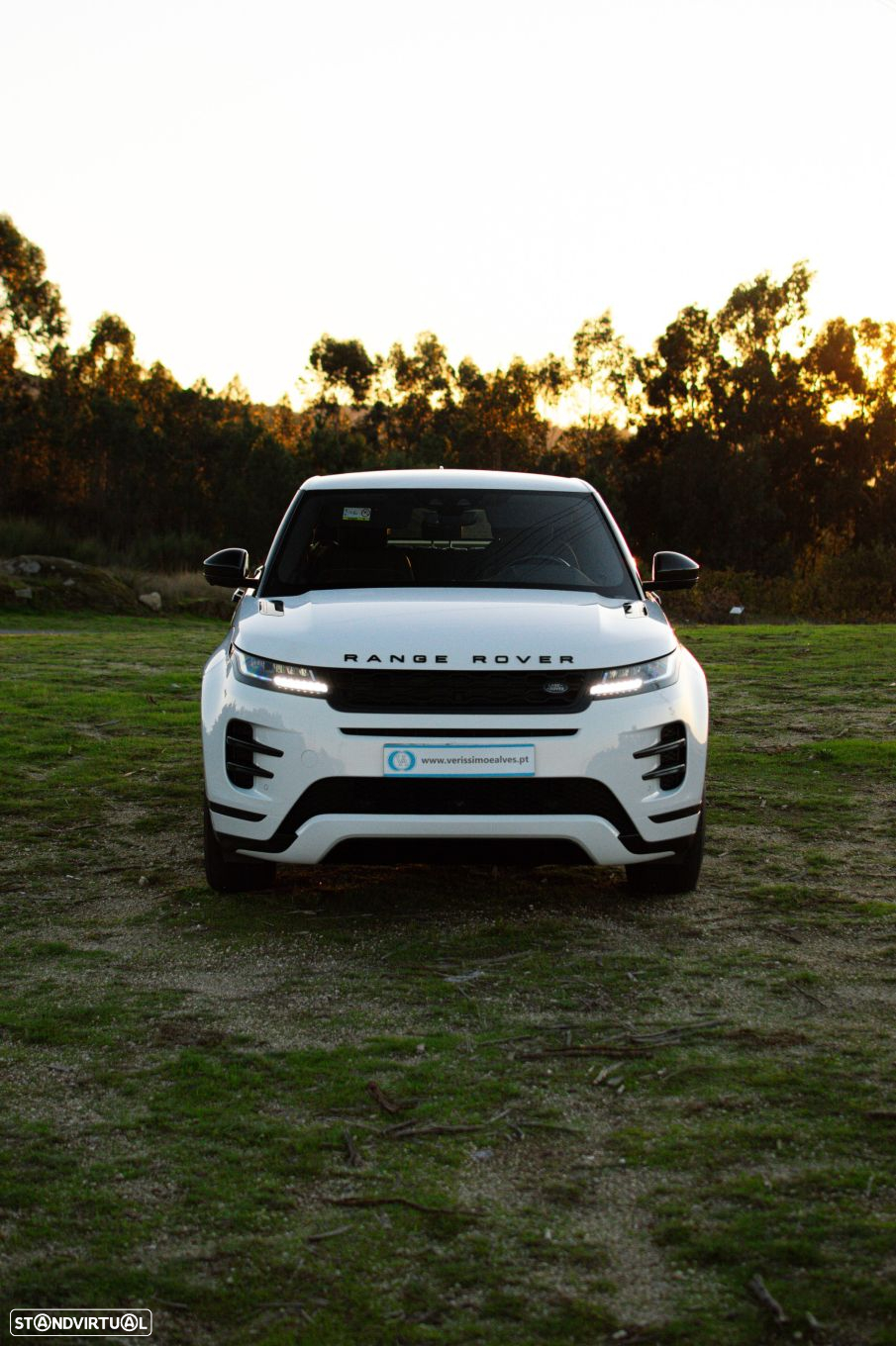 Land Rover Range Rover Evoque 2.0 D150 AWD R-Dynamic Auto - 36