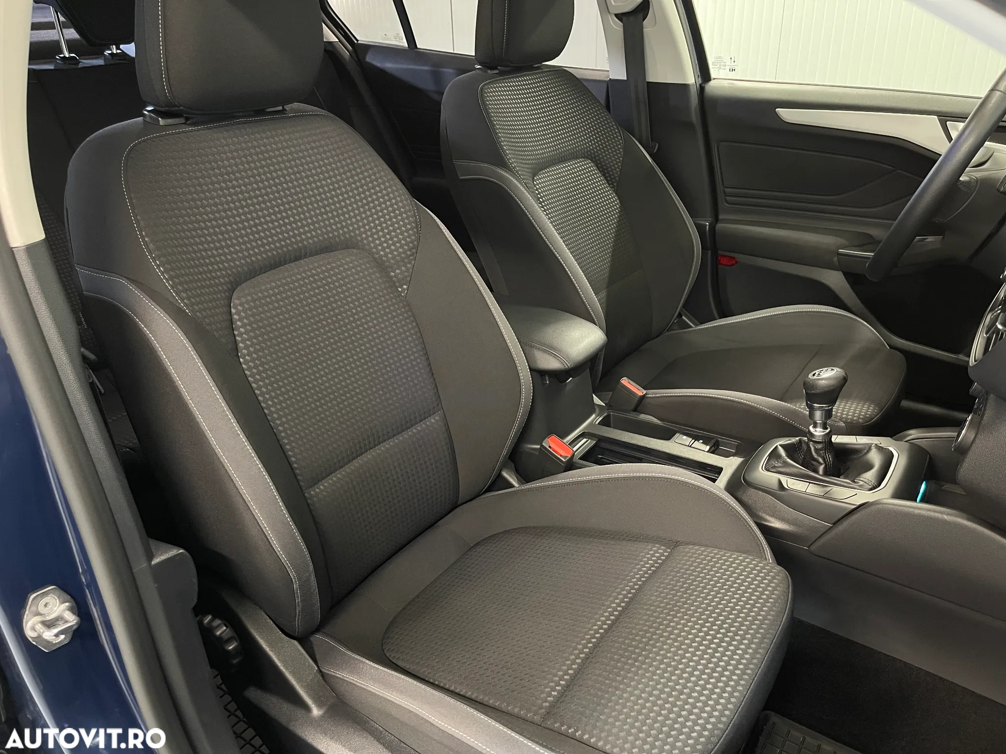 Ford Focus 1.5 EcoBlue Connected - 9