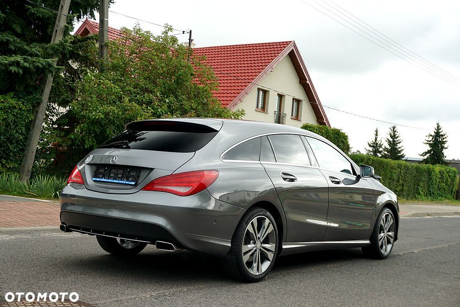Mercedes-Benz CLA 180 Peak Edition - 14