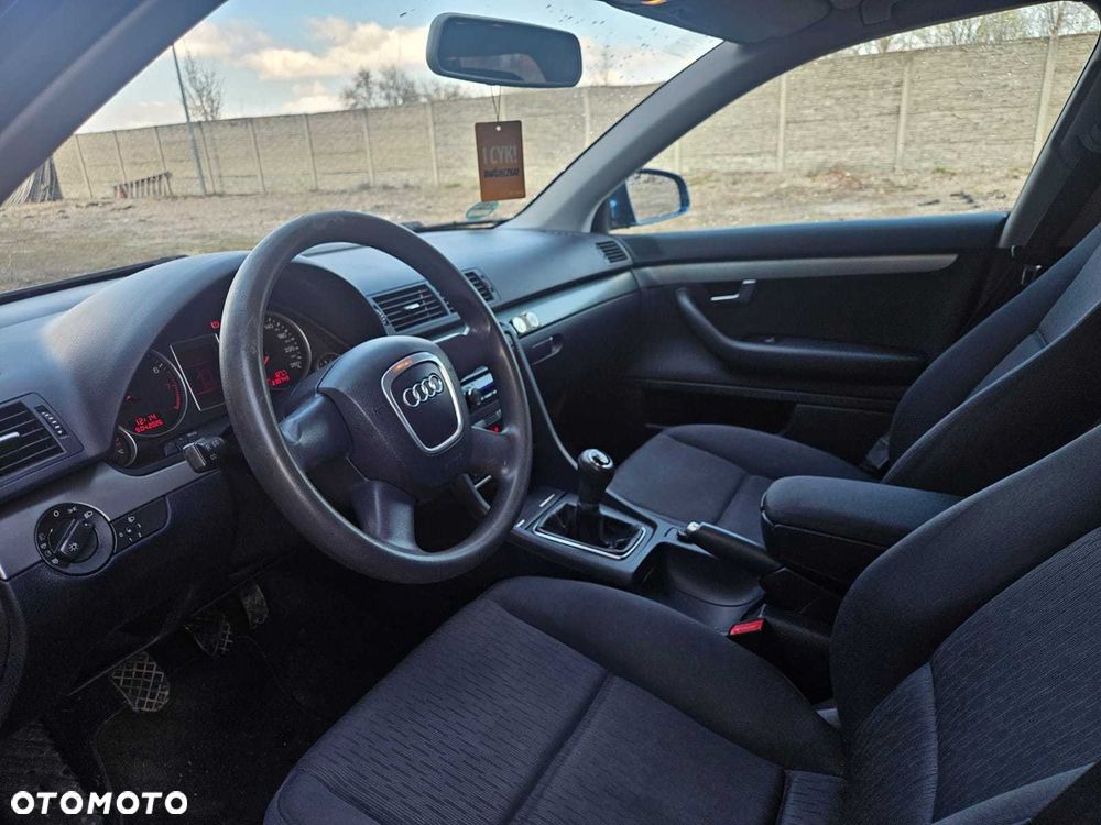 Audi A4 Avant - 8