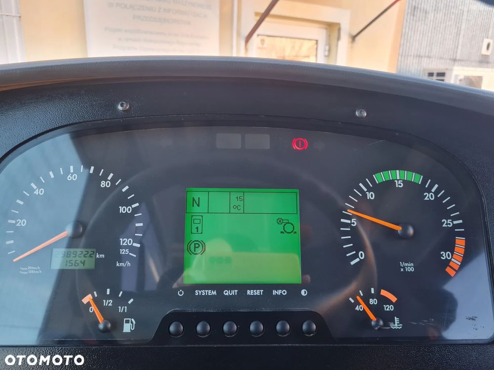 Mercedes-Benz INTOURO - 14