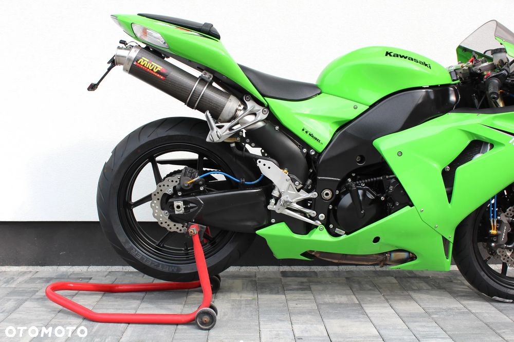 Kawasaki ZXR - 10