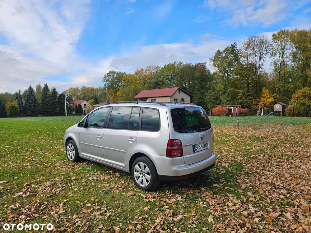 Volkswagen Touran 1.9 TDI Basis DSG - 3