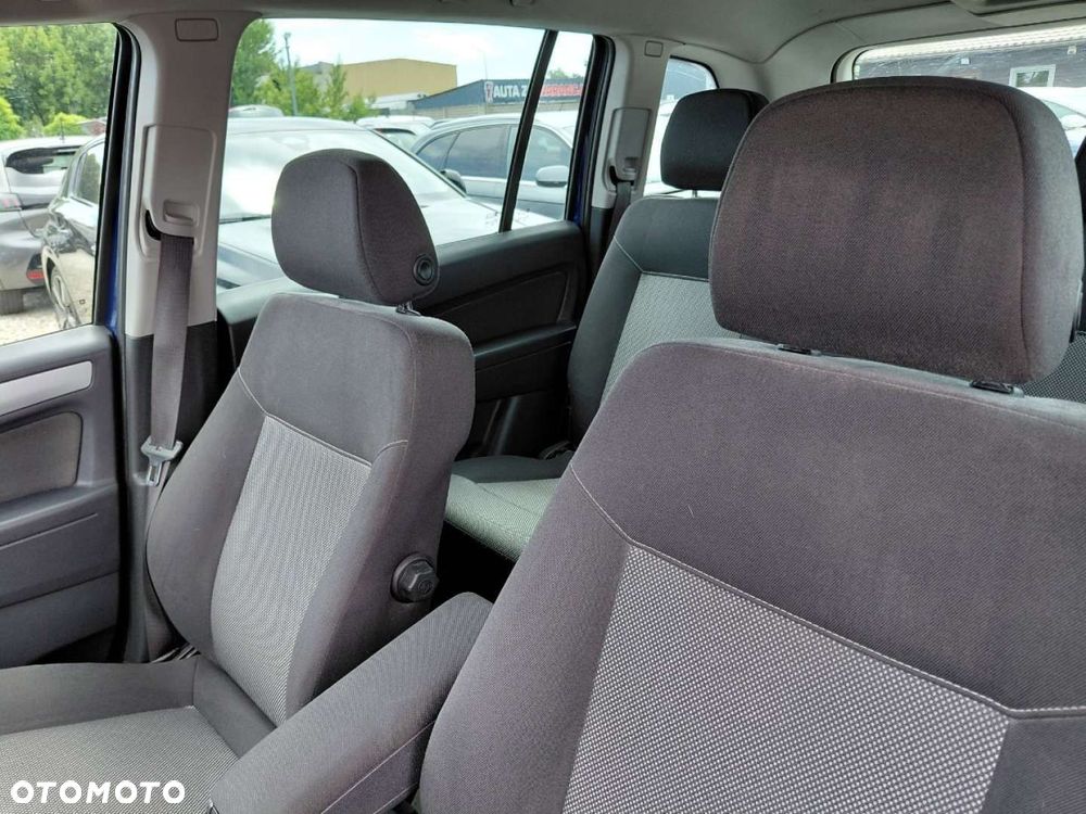 Opel Zafira - 10