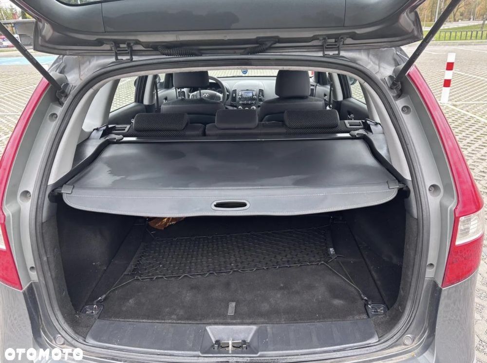 Hyundai i30 1.6 CRDi Classic + EU5 - 9