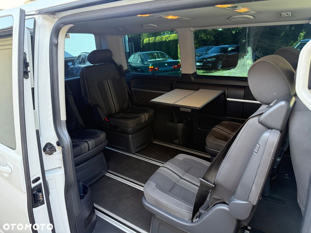 Volkswagen Multivan - 30