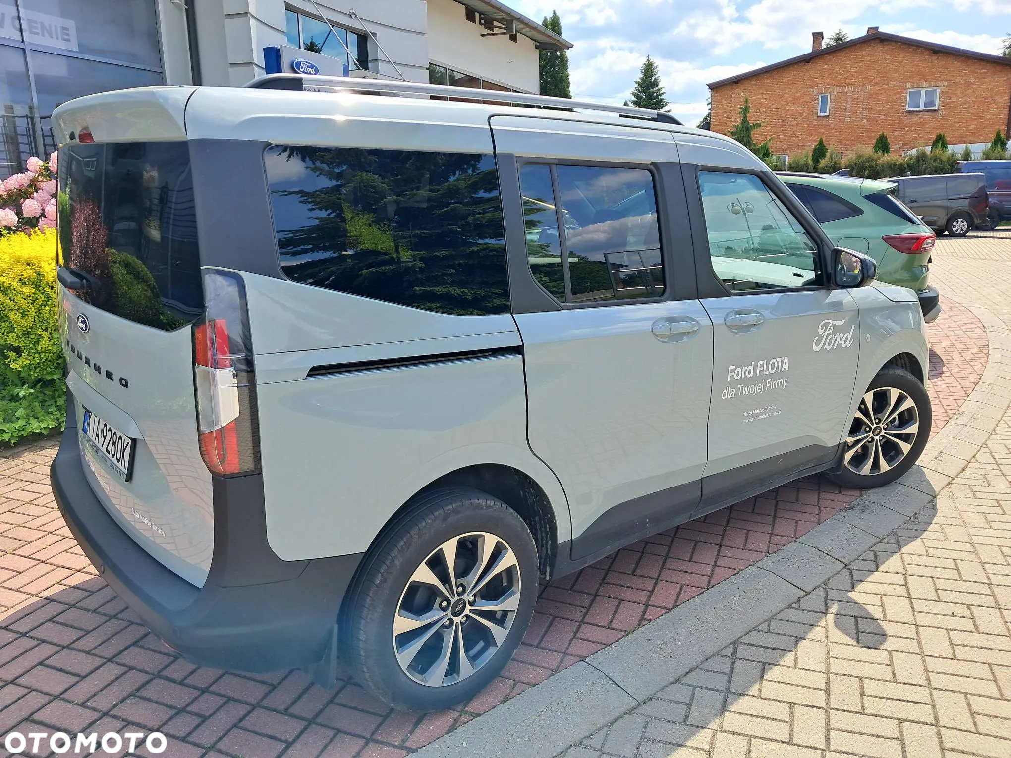 Ford Tourneo Courier 1.0 EcoBoost Titanium - 12