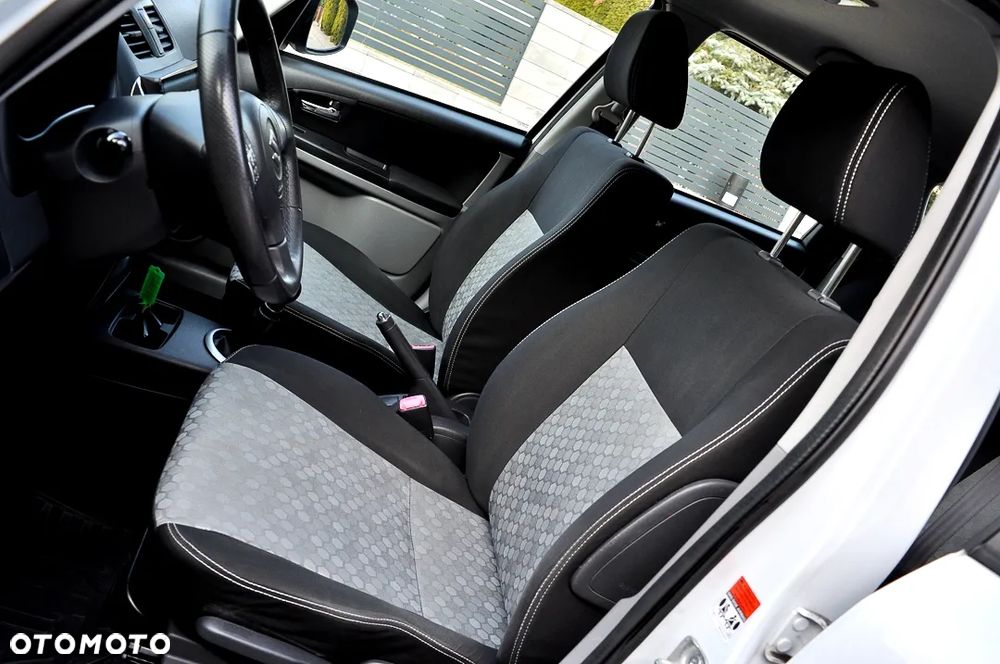 Suzuki SX4 1.6 VVT 4x2 Style - 8