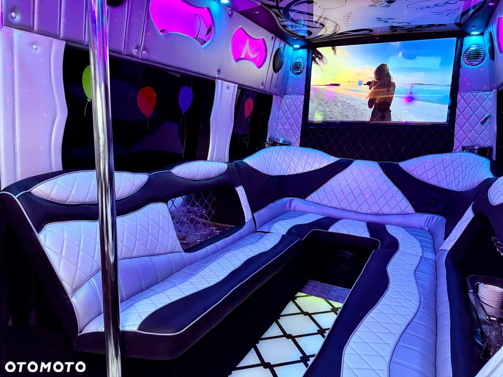 Mercedes-Benz Sprinter - 19