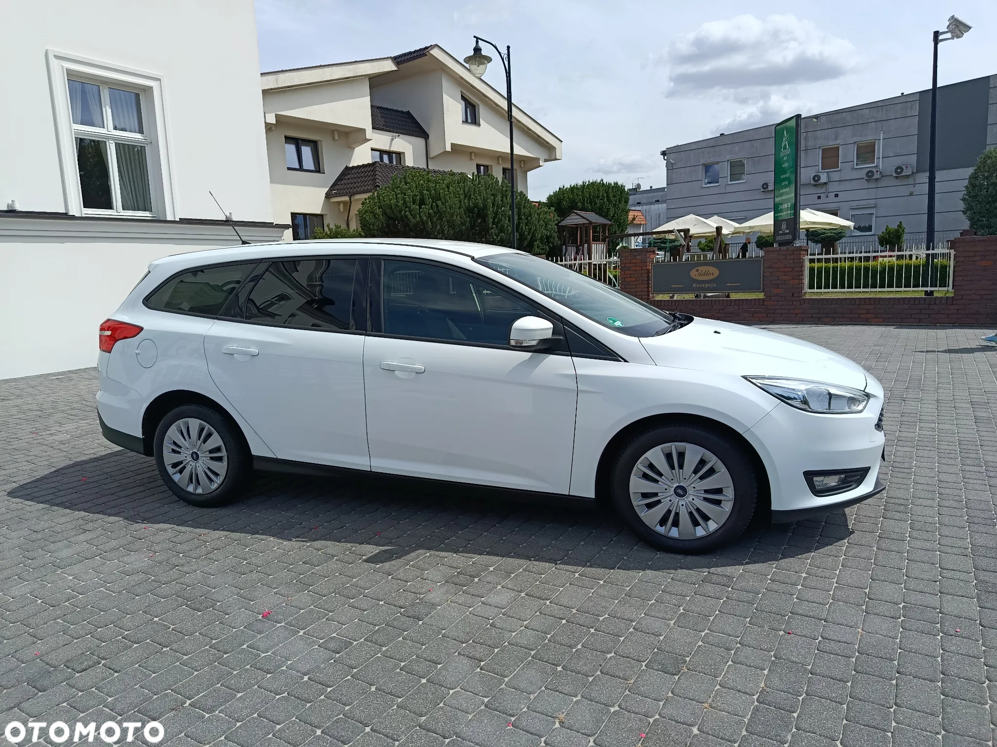 Ford Focus 1.0 EcoBoost Active - 15