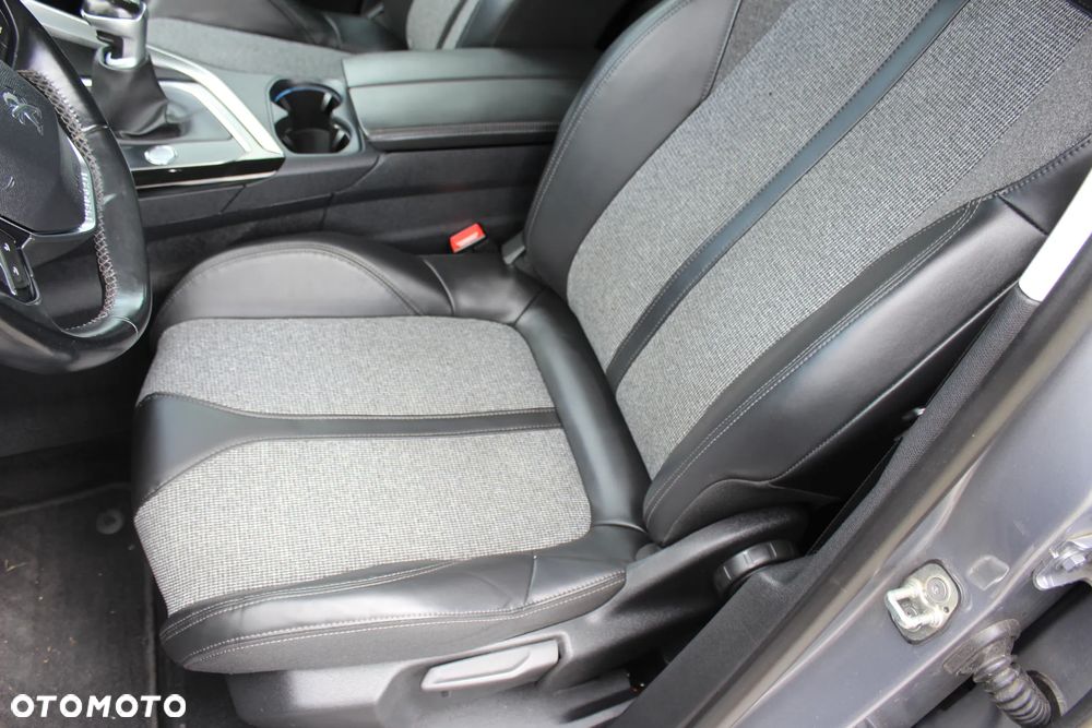 Peugeot 3008 BlueHDi 120 Stop & Start Allure - 23