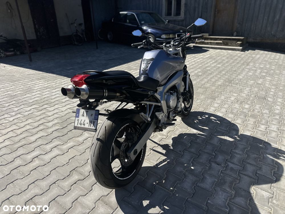 Yamaha FZ6 - 11