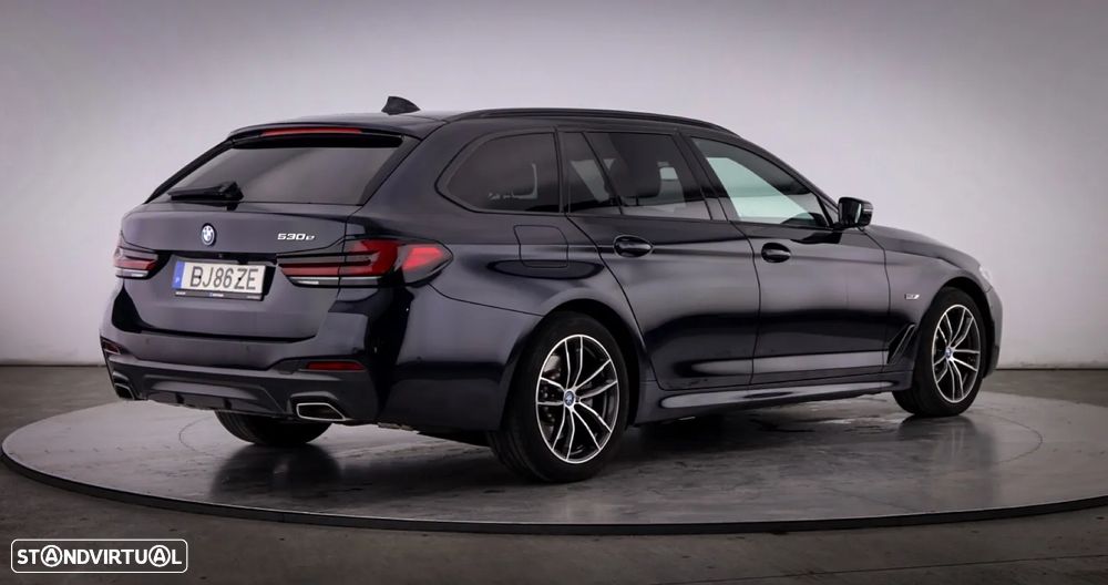 BMW 530 e Pack Desportivo M - 7