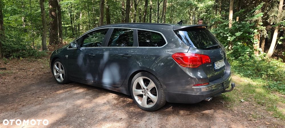 Opel Astra 2.0 CDTI Cosmo - 22