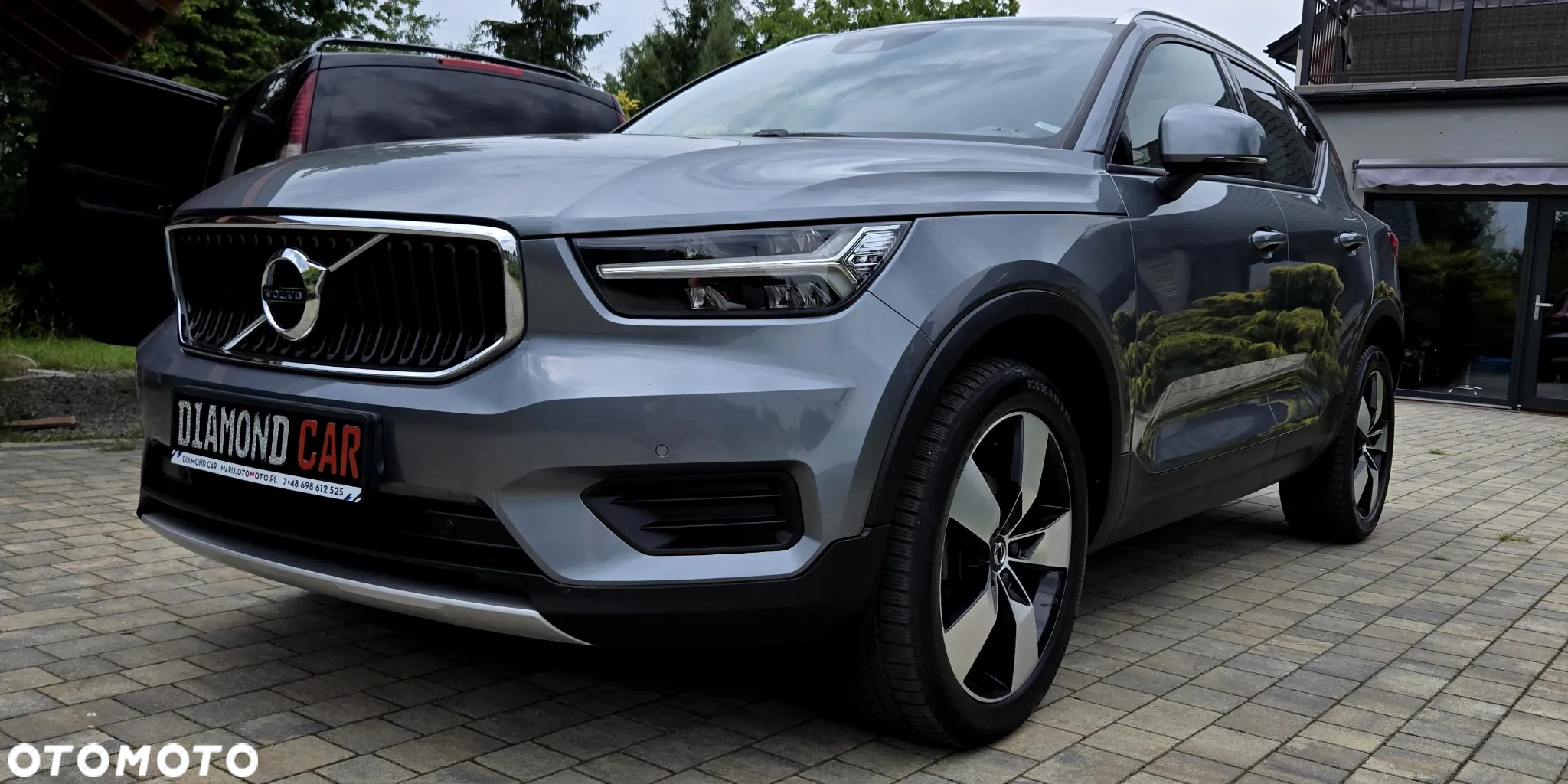 Volvo XC 40 D3 Momentum Pro - 2