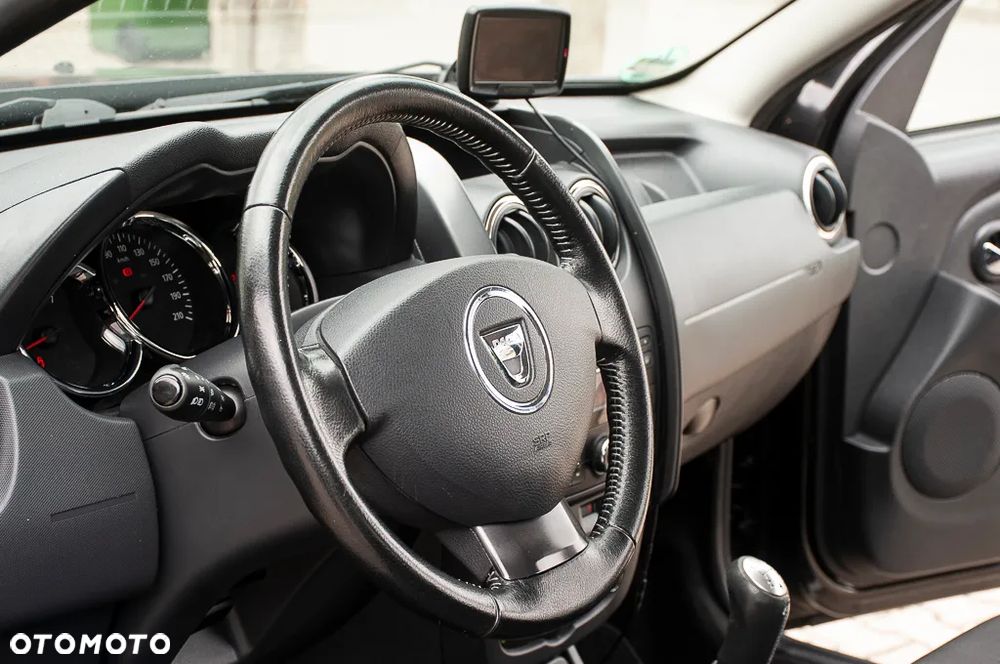 Dacia Duster 1.6 16V 105 4x2 Laureate - 24