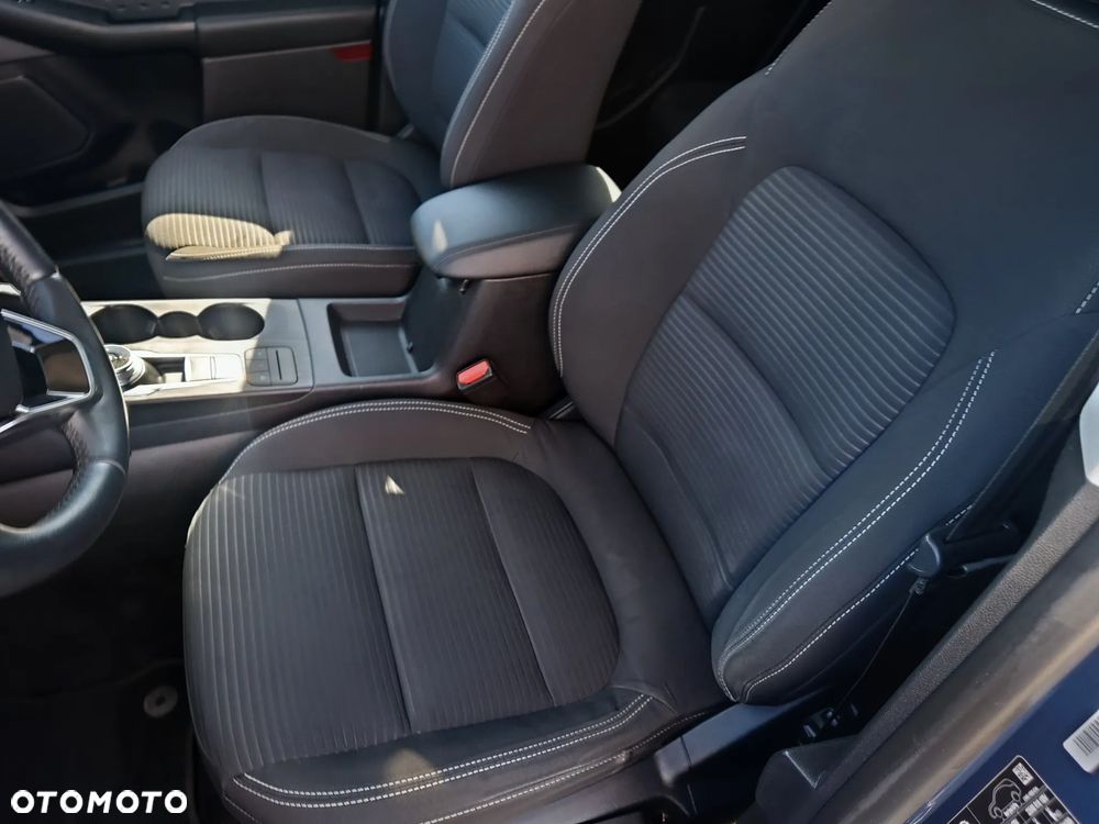 Ford Kuga 2.0 EcoBlue 4x4 TITANIUM X - 21