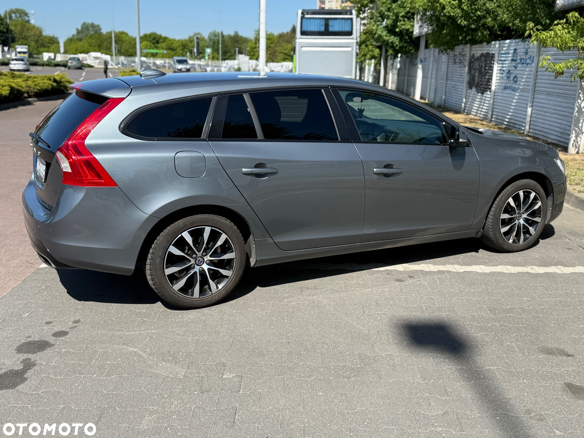 Volvo V60 D3 Drive-E Momentum - 11