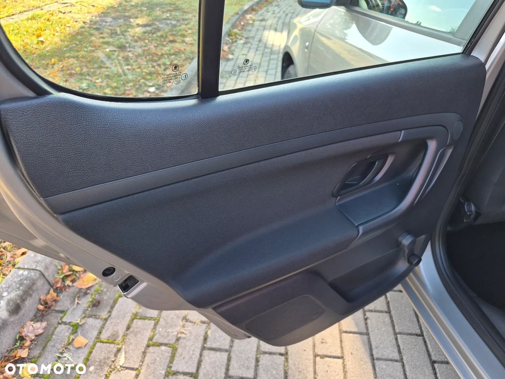 Skoda Fabia - 23