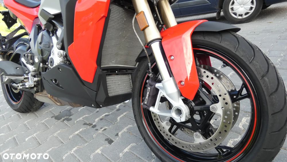 BMW XR - 13