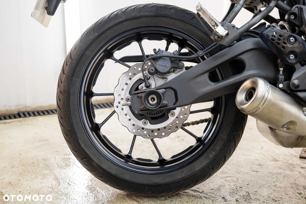 Yamaha XSR - 33