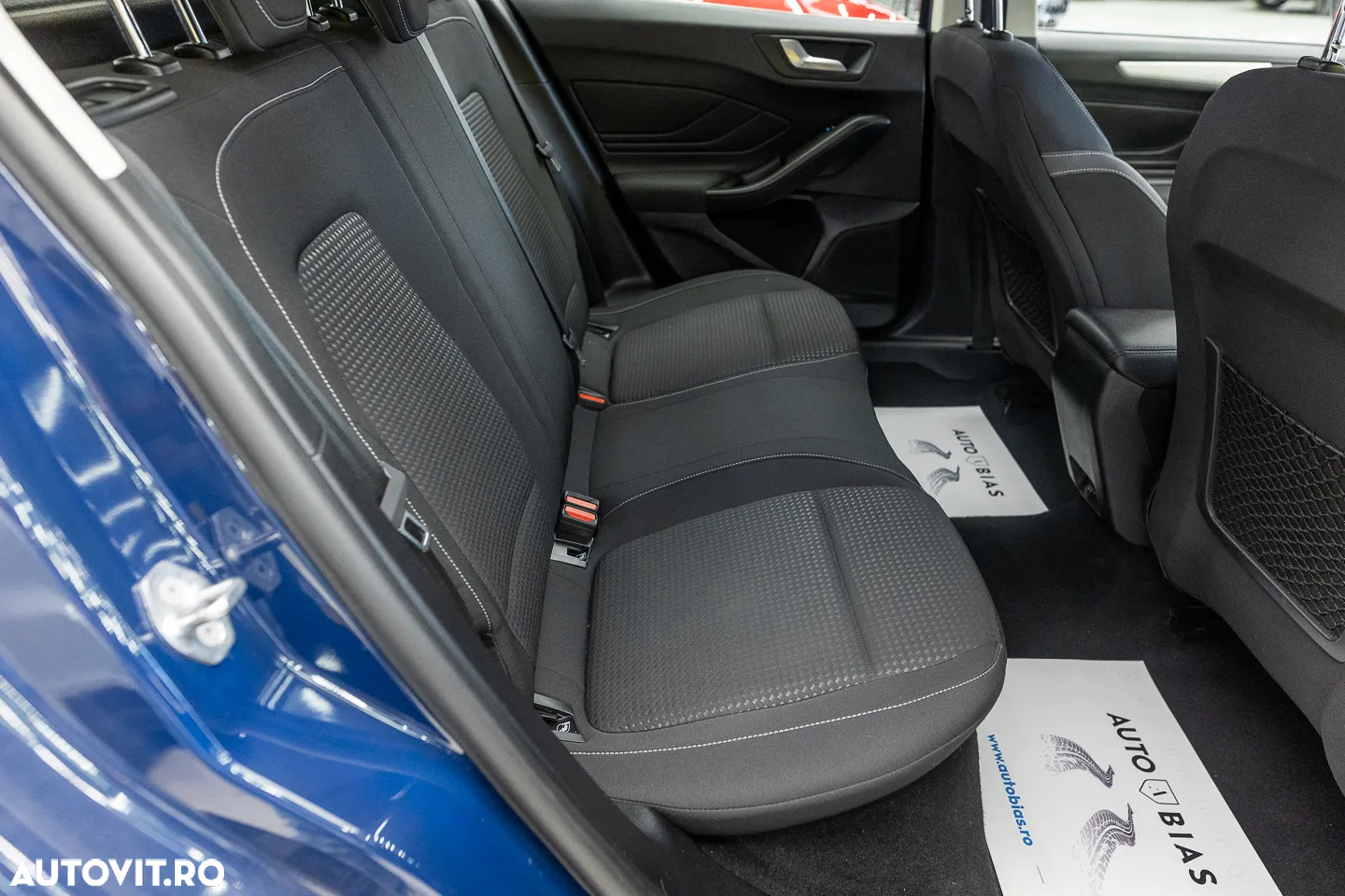 Ford Focus 1.0 EcoBoost Titanium - 9