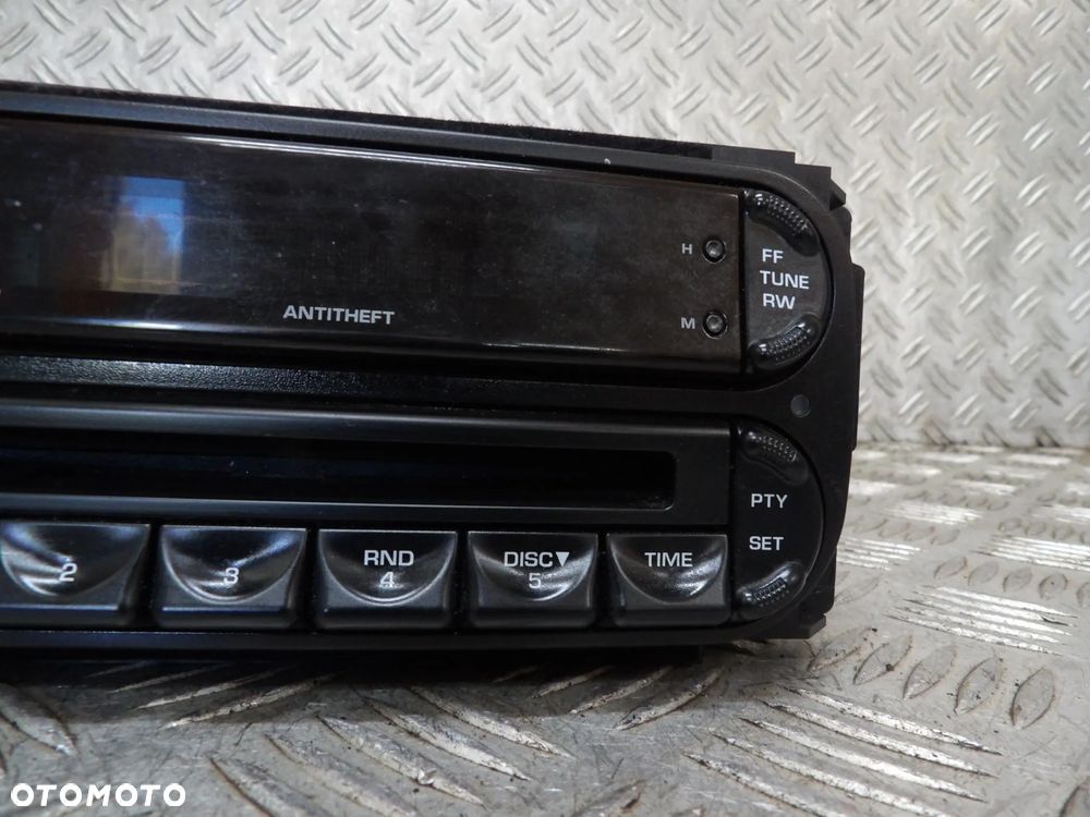 JEEP CHEROKEE KJ LIFT RADIO CD KOD - 3