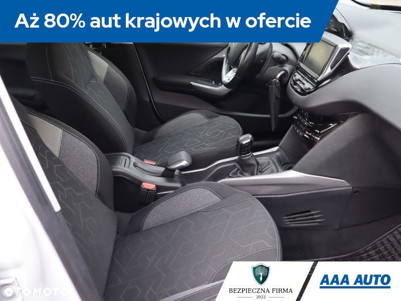 Peugeot 2008 - 11