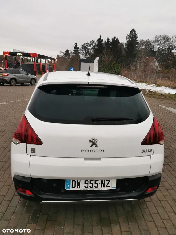 Peugeot 3008 2.0 HYbrid4 - 7