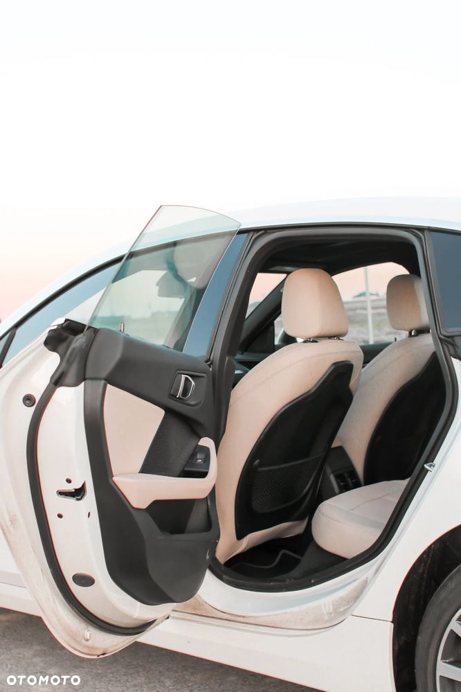 BMW Seria 2 - 16