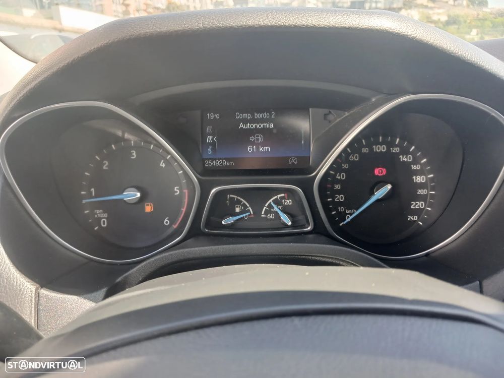 Ford Focus SW 1.5 TDCi Trend ECOnetic - 27