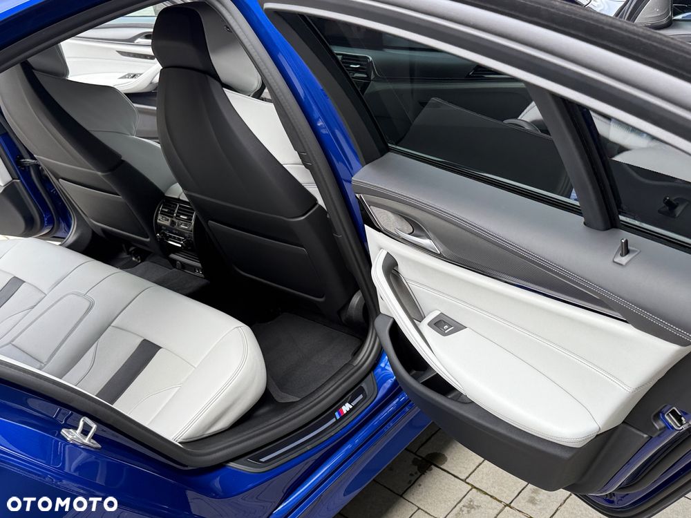 BMW M5 Competition - 13