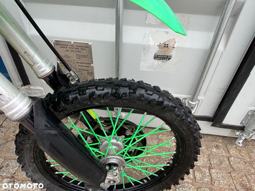 Kawasaki KX - 7