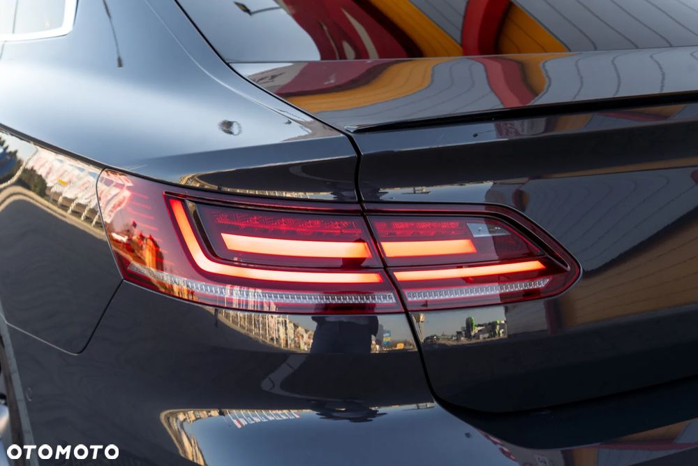 Volkswagen Arteon 2.0 TSI R-Line DSG - 9