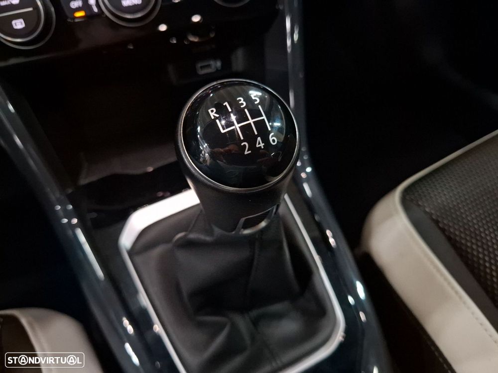 VW T-Roc 1.6 TDI Sport - 17