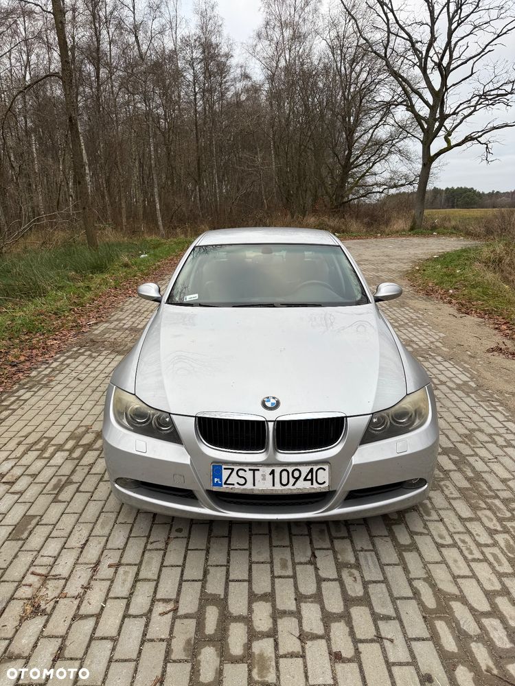 BMW Seria 3 320i - 2