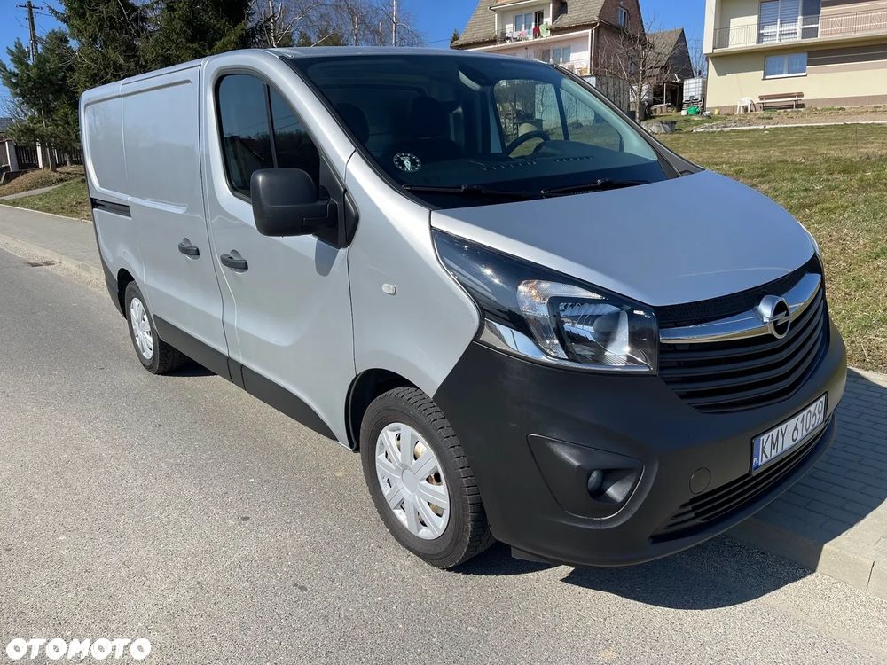 Opel Vivaro - 11