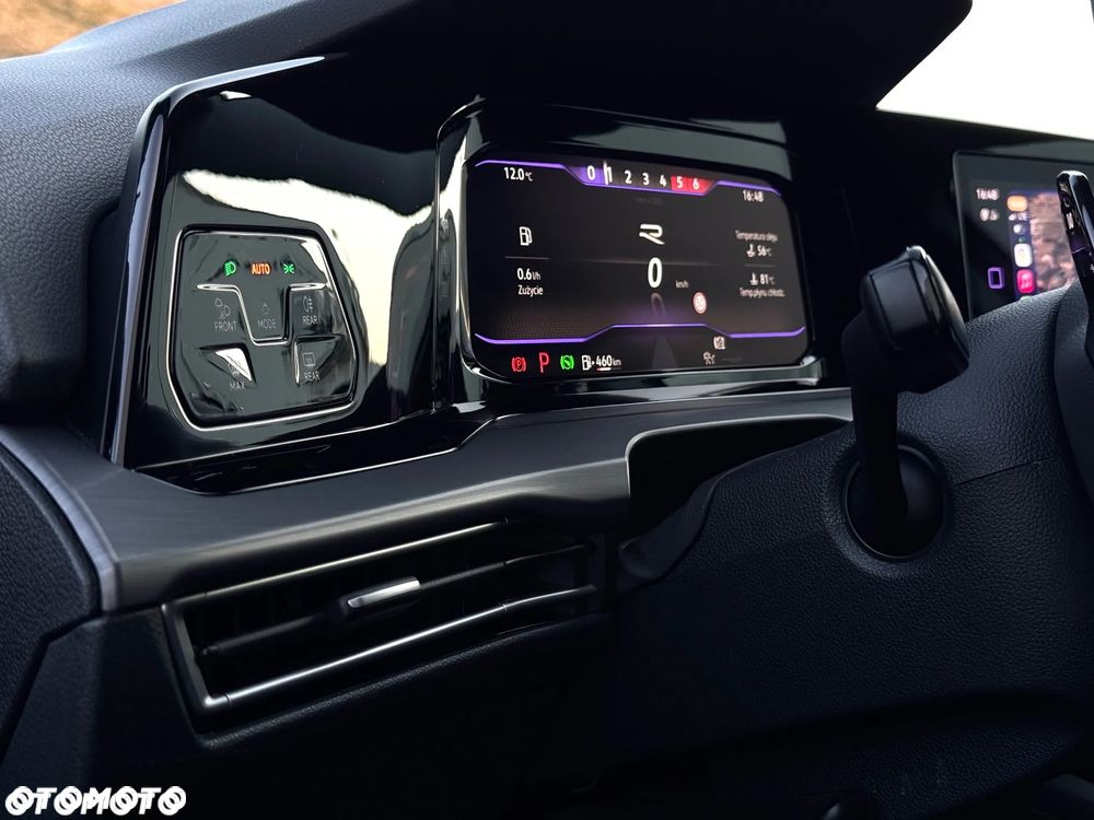 Volkswagen Golf 2.0 TDI R-Line DSG - 16