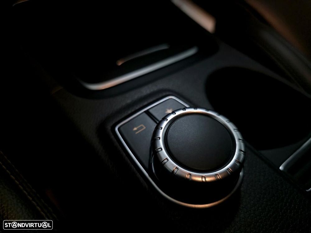 Mercedes-Benz CLA 180 d Urban Aut. - 30