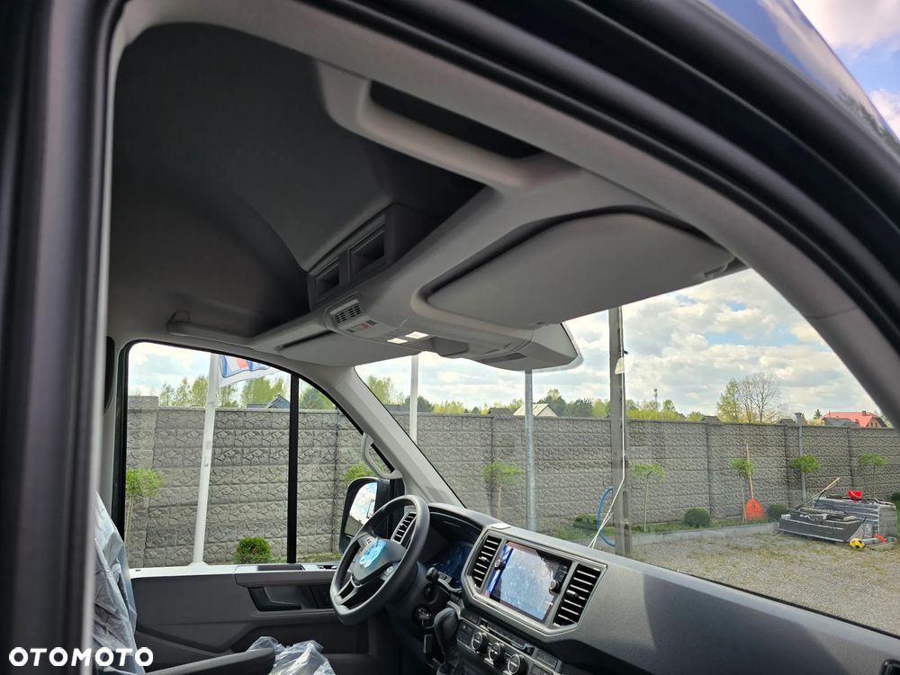 Volkswagen CRAFTER 4 MOTION AUTOMAT-8 Bie Długi 7-OSOBOWY BOGATA OPCJA WYPOSAŻENIA NAVI KAMERA COFANIA FUL LED LAKIER METALIZOWANY SALON PL STAN NOWY - 28