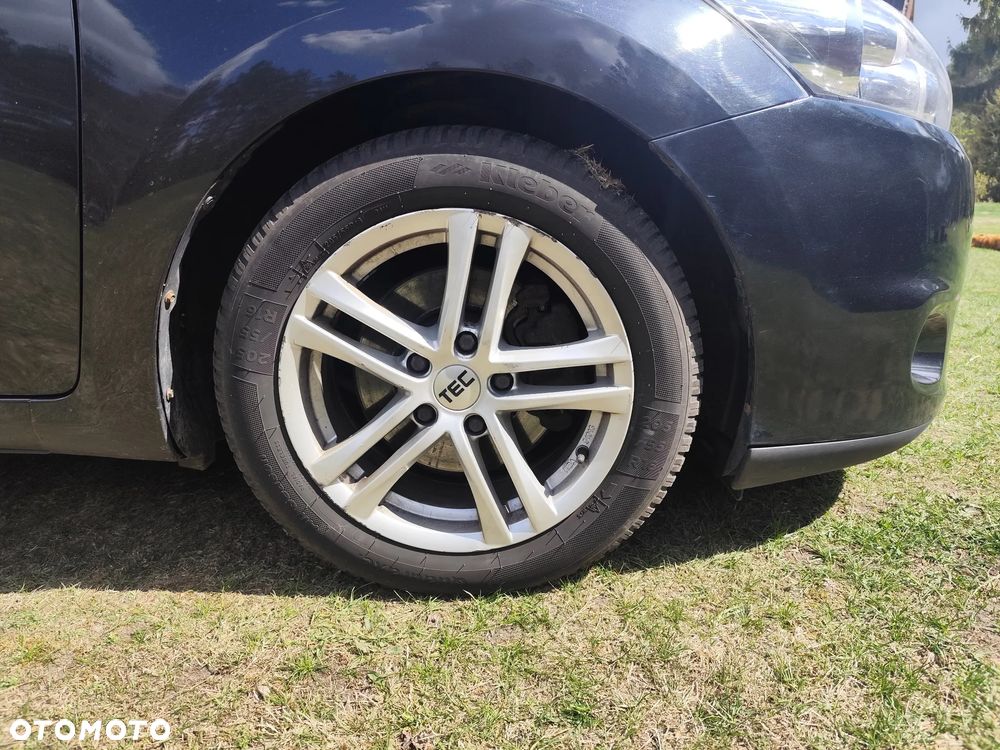 Toyota Auris 2.0 D-4D - 11