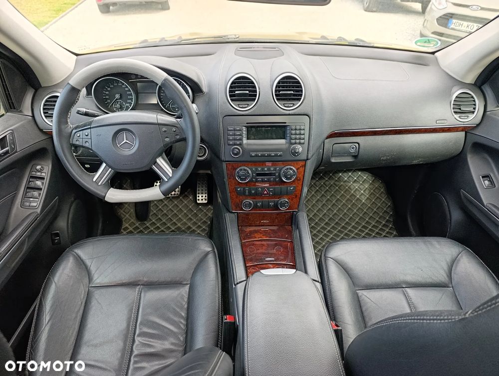 Mercedes-Benz GL 320 CDI - 21