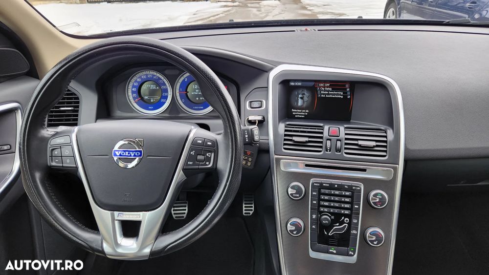 Volvo XC 60 D4 RDesign - 18